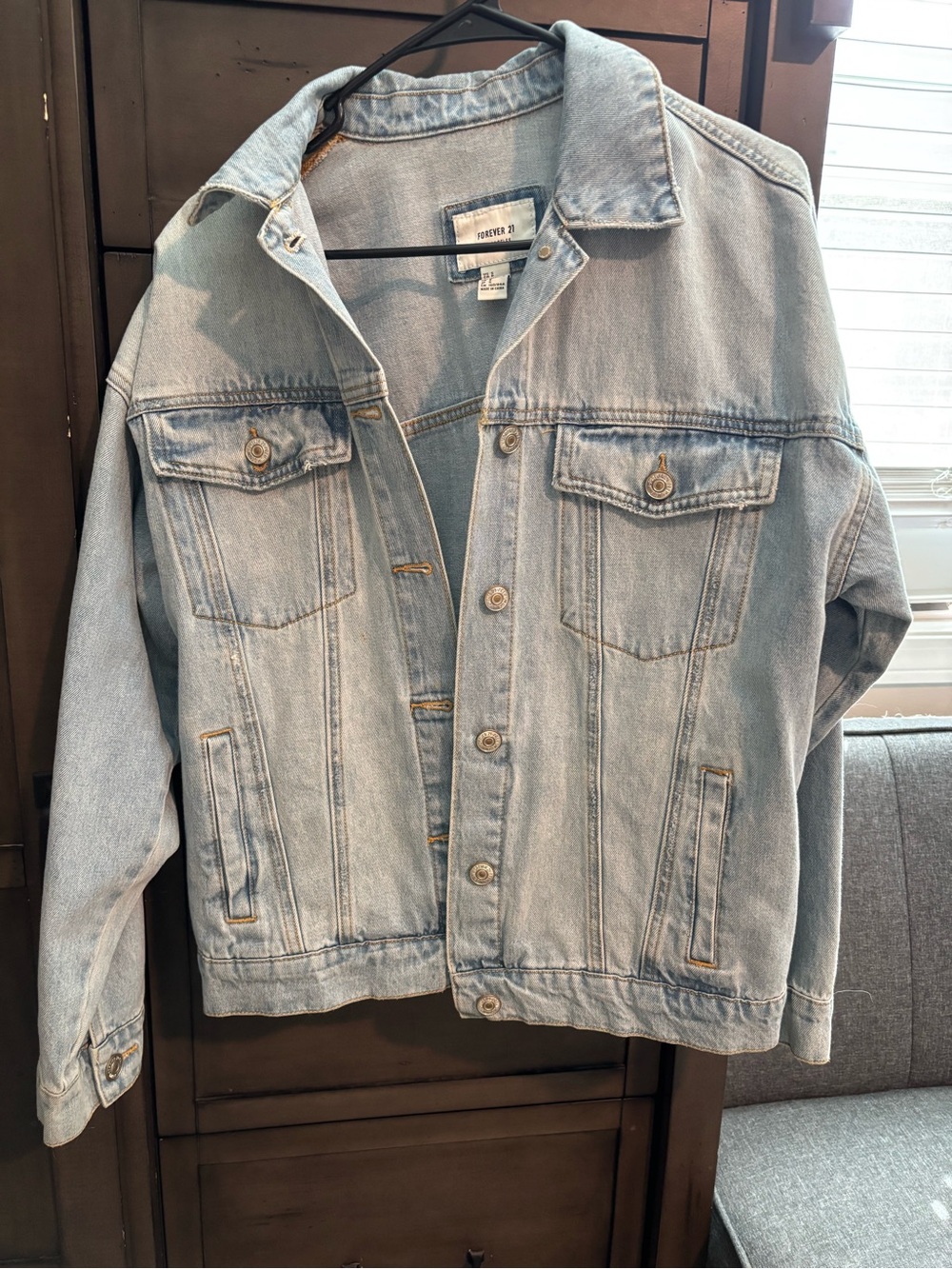 Forever 21 Light Wash Denim Jean Jacket - Pale Blue